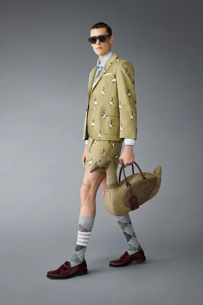 Look 18